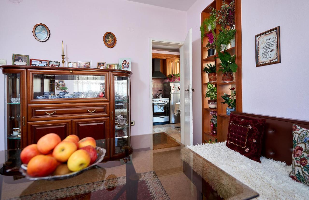 Apartment Dora Pomorie Exterior photo